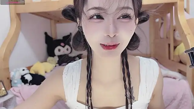 Sue101010 online show from October 30, 2:04 pm