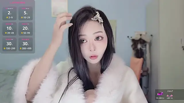 Sue101010 online show from January 11, 12:17 am