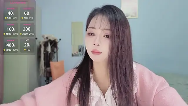 Sue101010 online show from December 15, 2:56 pm