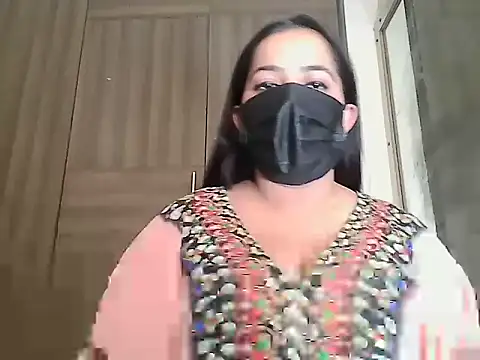 Queen Pari87 online show from November 17, 8:51 am