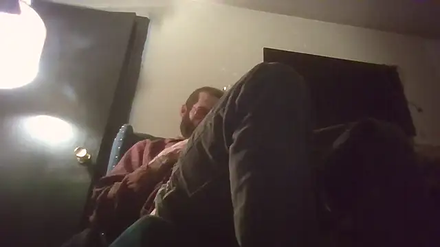 hungspundick1 online show from November 18, 11:59 pm