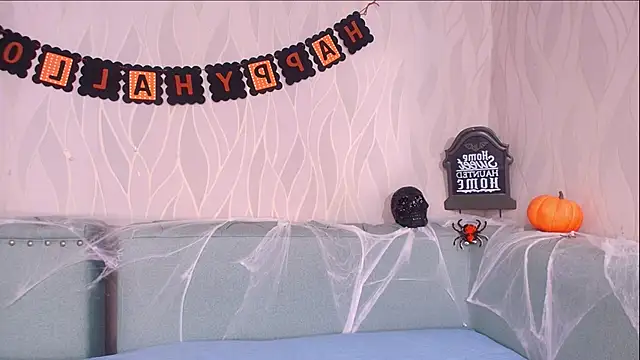 mia scot online show from October 29, 11:53 am