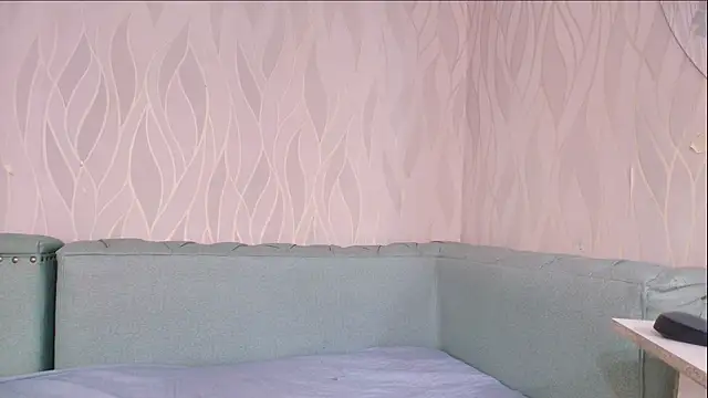 mia scot online show from September 24, 12:00 pm