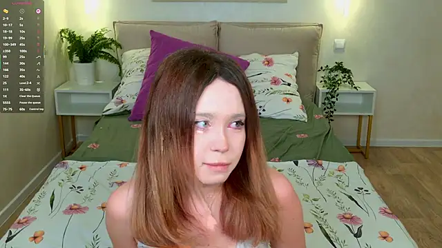 Lina Glow online show from November 7, 6:51 am