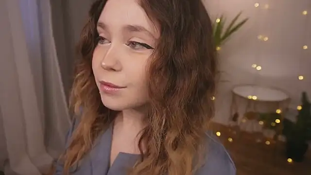 Lina Glow online show from March 22, 6:59 am