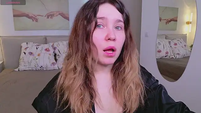 Lina Glow online show from March 27, 6:55 am