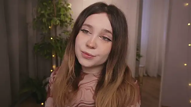 Lina Glow online show from March 20, 6:58 am