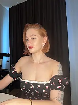 Snapshot of LittleFox___ chatting on May 29, 6:52 am LittleFox online show from May 29, 6:52 am