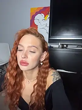 LittleFox    online show from April 3, 8:21 am