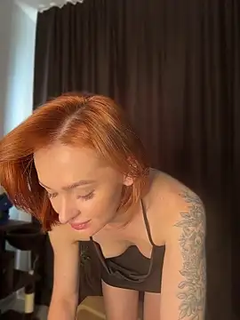 Snapshot of LittleFox___ chatting on May 19, 7:26 am LittleFox online show from May 19, 7:26 am