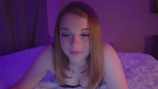 Snapshot of Star_Girlish chatting on September 18, 9:07 pm Star Girlish online show from September 18, 9:07 pm