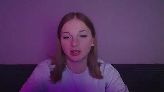 Snapshot of Star_Girlish chatting on October 30, 8:28 pm Star Girlish online show from October 30, 8:28 pm