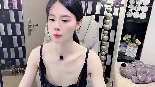Yueyue-MM online show from May 20, 2:14 pm