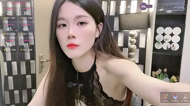 Yueyue-MM online show from February 19, 5:43 pm