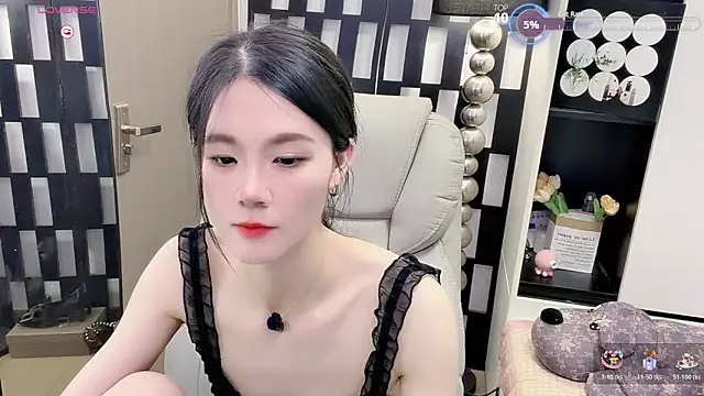 Yueyue-MM online show from June 21, 2:34 pm