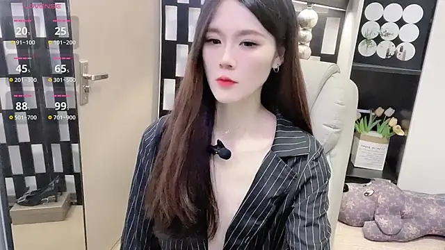 Yueyue-MM online show from November 28, 2:06 pm