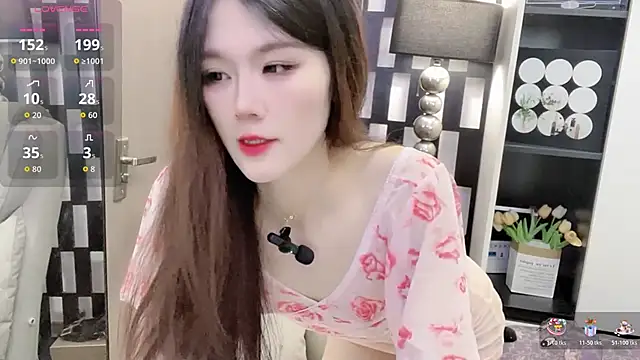 Yueyue-MM online show from November 5, 12:25 am