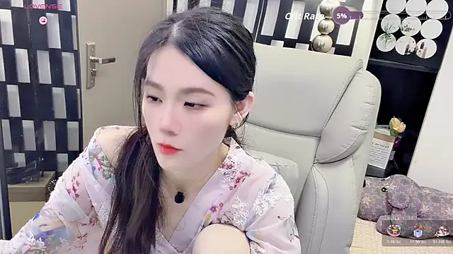 Yueyue-MM online show from June 7, 1:05 pm