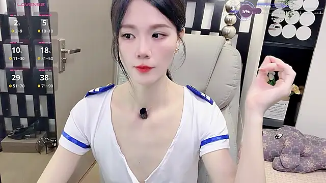 Yueyue-MM online show from May 8, 2:04 am