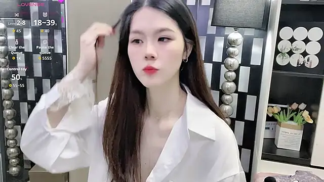 Yueyue-MM online show from October 23, 12:20 am