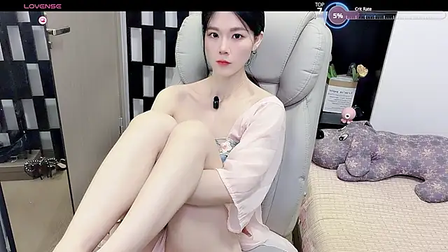 Yueyue-MM online show from July 14, 2:00 am