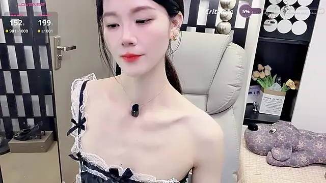 Yueyue-MM online show from April 28, 2:10 am