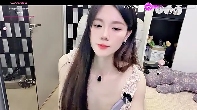 Yueyue-MM online show from July 11, 1:00 pm