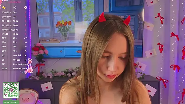 ElfredaTupy online show from March 21, 6:56 pm