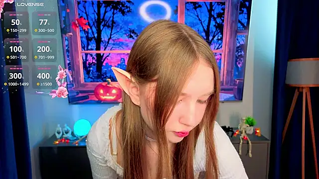 ElfredaTupy online show from October 25, 5:39 am