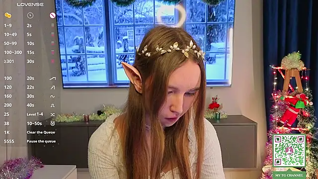 ElfredaTupy online show from December 2, 7:48 pm