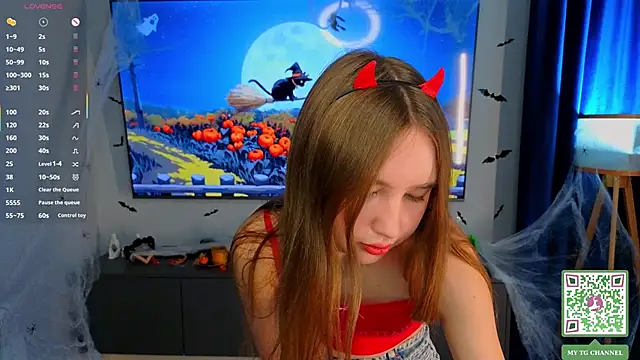 ElfredaTupy online show from November 11, 7:52 pm