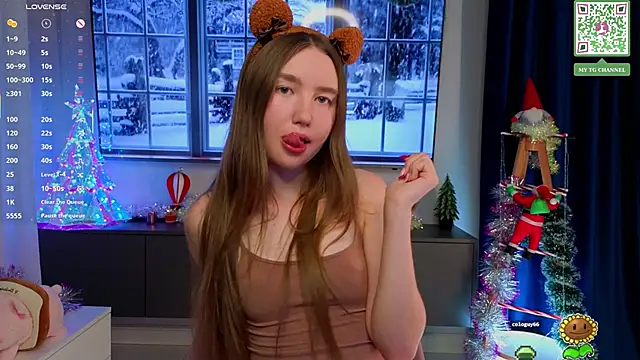 ElfredaTupy online show from December 14, 7:41 pm