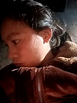 simi-lucy online show from January 7, 11:32 pm