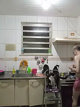 dinho carioca online show from April 2, 4:52 am