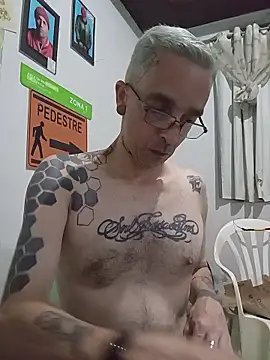 dinho carioca online show from January 11, 1:34 am