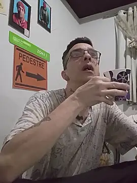 dinho carioca online show from November 28, 9:20 am