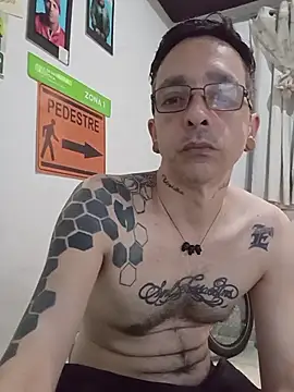 dinho carioca online show from December 3, 3:33 pm