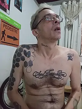 dinho carioca online show from February 9, 3:43 pm