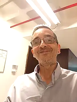 dinho carioca online show from March 5, 8:16 pm