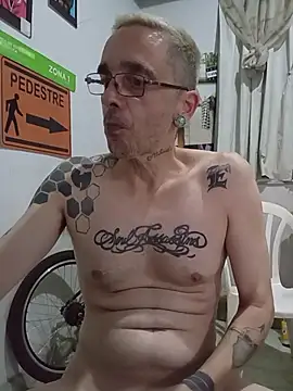 dinho carioca online show from March 17, 1:19 am