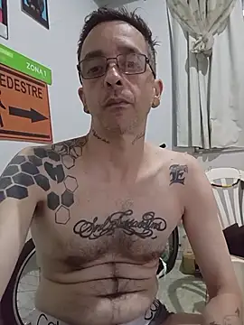 dinho carioca online show from December 22, 4:45 am