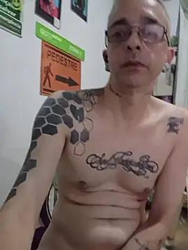 dinho carioca online show from March 14, 1:06 pm