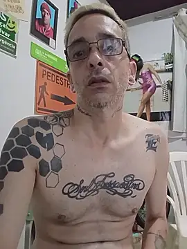 dinho carioca online show from April 9, 2:56 pm