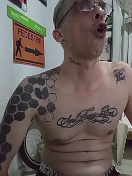 dinho carioca online show from March 25, 4:01 am