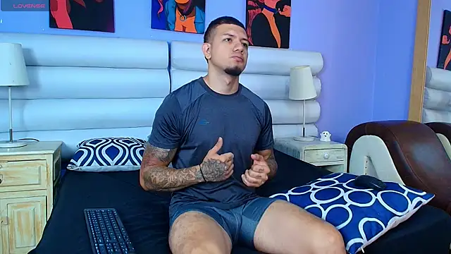 Snapshot of Dante_Flamee chatting on July 11, 12:38 pm Dante Flamee online show from July 11, 12:38 pm