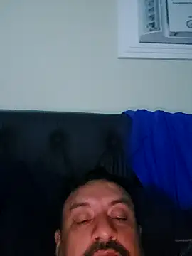 andrerj22 online show from October 9, 5:52 am