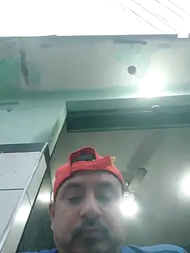 andrerj22 online show from October 7, 8:32 pm