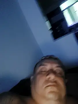 andrerj22 online show from February 8, 7:11 pm