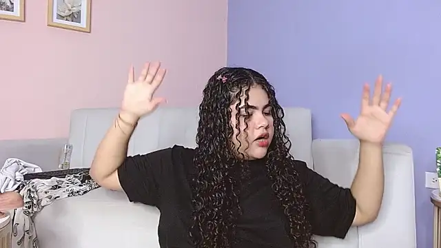 Snapshot of lourdes_moon22 chatting on September 12, 12:38 pm lourdes moon22 online show from September 12, 12:38 pm