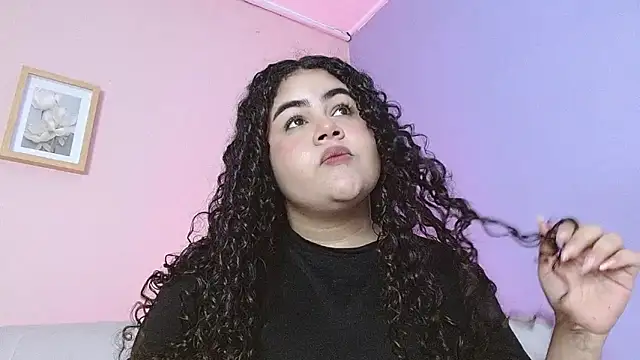 Snapshot of lourdes_moon22 chatting on October 15, 1:52 pm lourdes moon22 online show from October 15, 1:52 pm